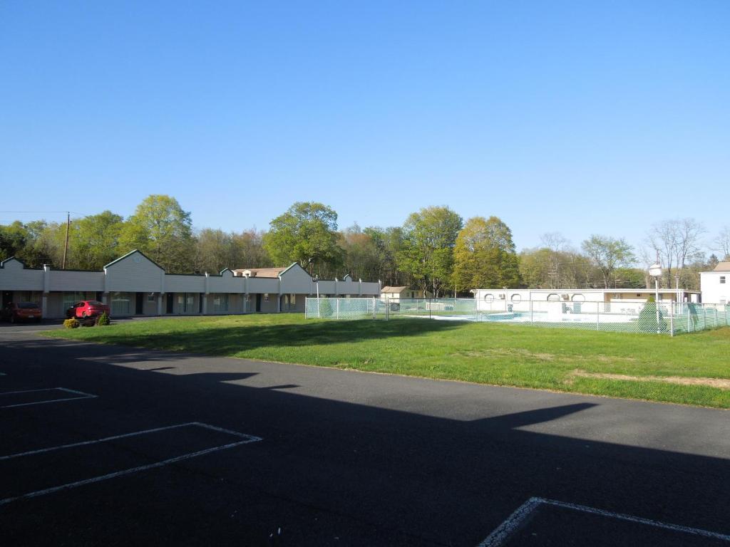 Value Inn East Stroudsburg Marshalls Creek Exterior photo